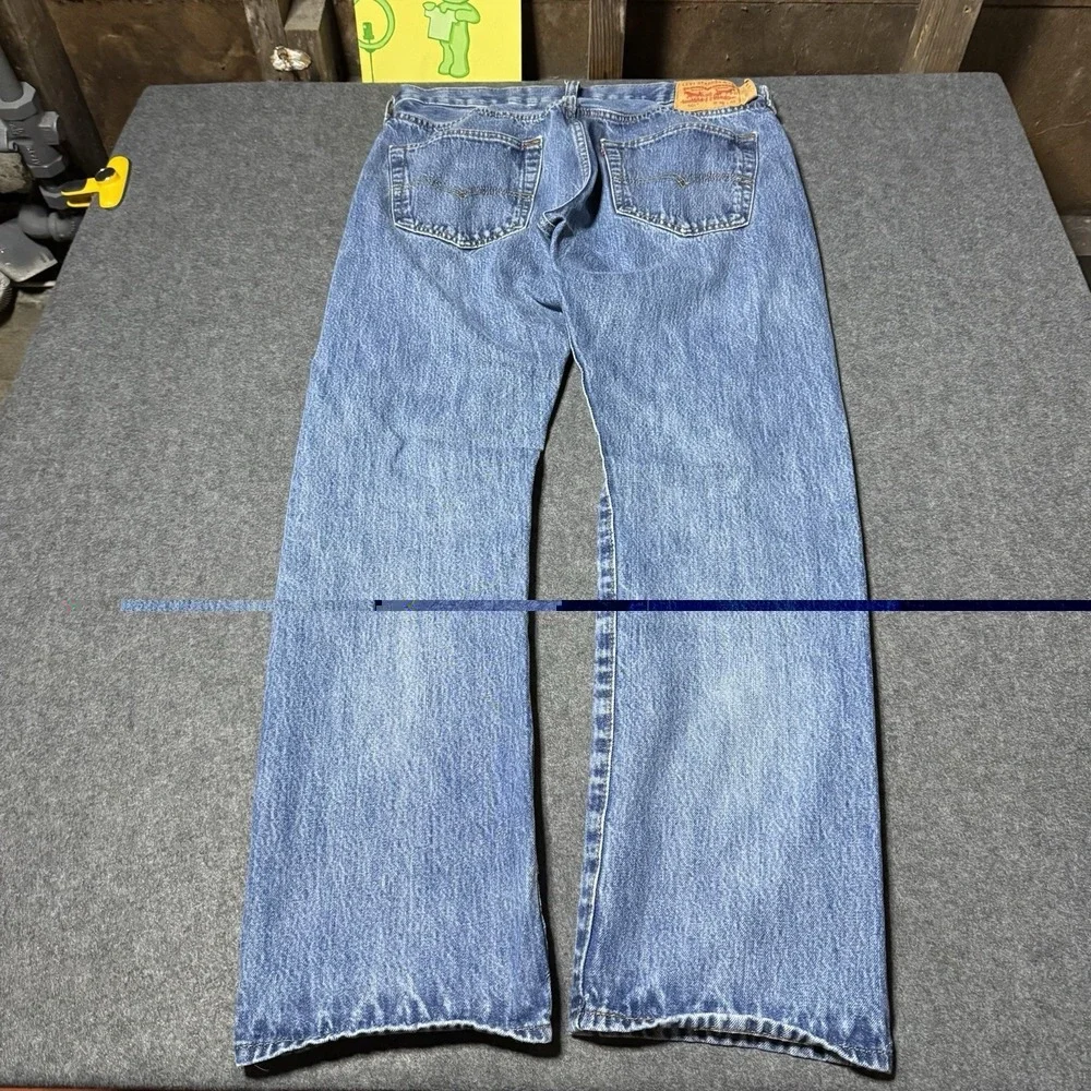 Levi's 501 Mens Jeans 36x32 (34x30) Light Wash Button‎ Fly Straight Leg Denim